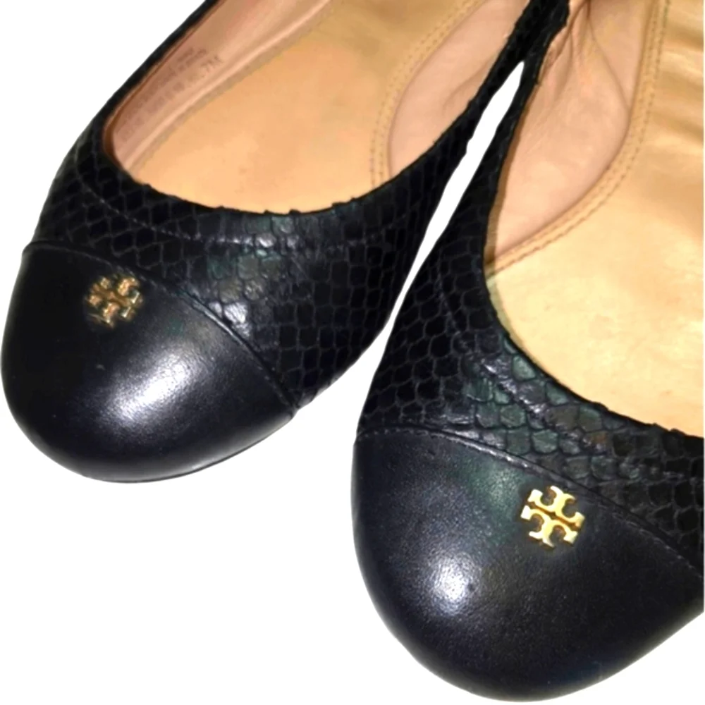 Tory Burch Black Leather Ballet Flats Size 7 Snake Embossed - Picture 2 of 8